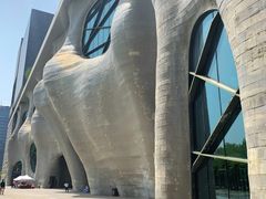 -证大喜玛拉雅中心