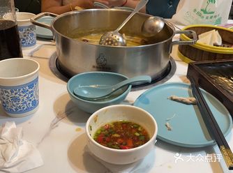 三亚亚龙湾这边来亚龙湾彼此的肯定吃椰子鸡