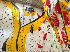 -问山MountQuest攀岩馆