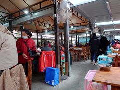 大堂-章记正宗南岗鱼蛋火锅