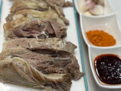 -三江源美食城