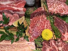 -山川小町·极番烧肉(新地假日广场店)