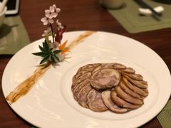 风味藏香猪-林芝工布庄园希尔顿酒店-猎味中餐厅