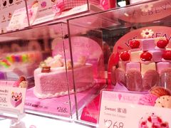 草莓心跳-巴黎贝甜(周浦海印店)