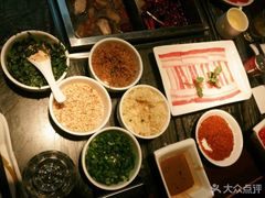 -郑三炮名小吃(公馆老街店)