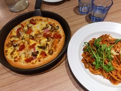 铁盘比萨-必胜客(阿罗海店)