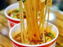 -郎吞虎咽酸辣粉(第一桥店)