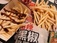 -麦当劳(龙洞店)