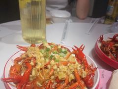 -老街烧烤大排档·地道湖北菜·龙虾馆(汉口火车站店)