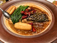乾隆鱼头配油条-玖五京菜(杭州城北万象城店)