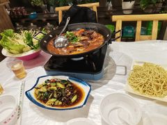 -霄汉牛三鲜湖北砂锅菜(万松园2店)