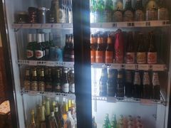 零售区-瑞食酒馆 La Taverne Suisse