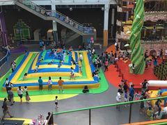 -蒙特利亲子乐园