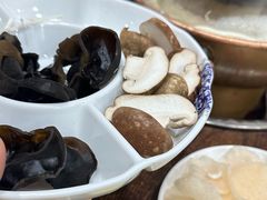 -楼外楼大刀肉传统火锅居(幸福街店)