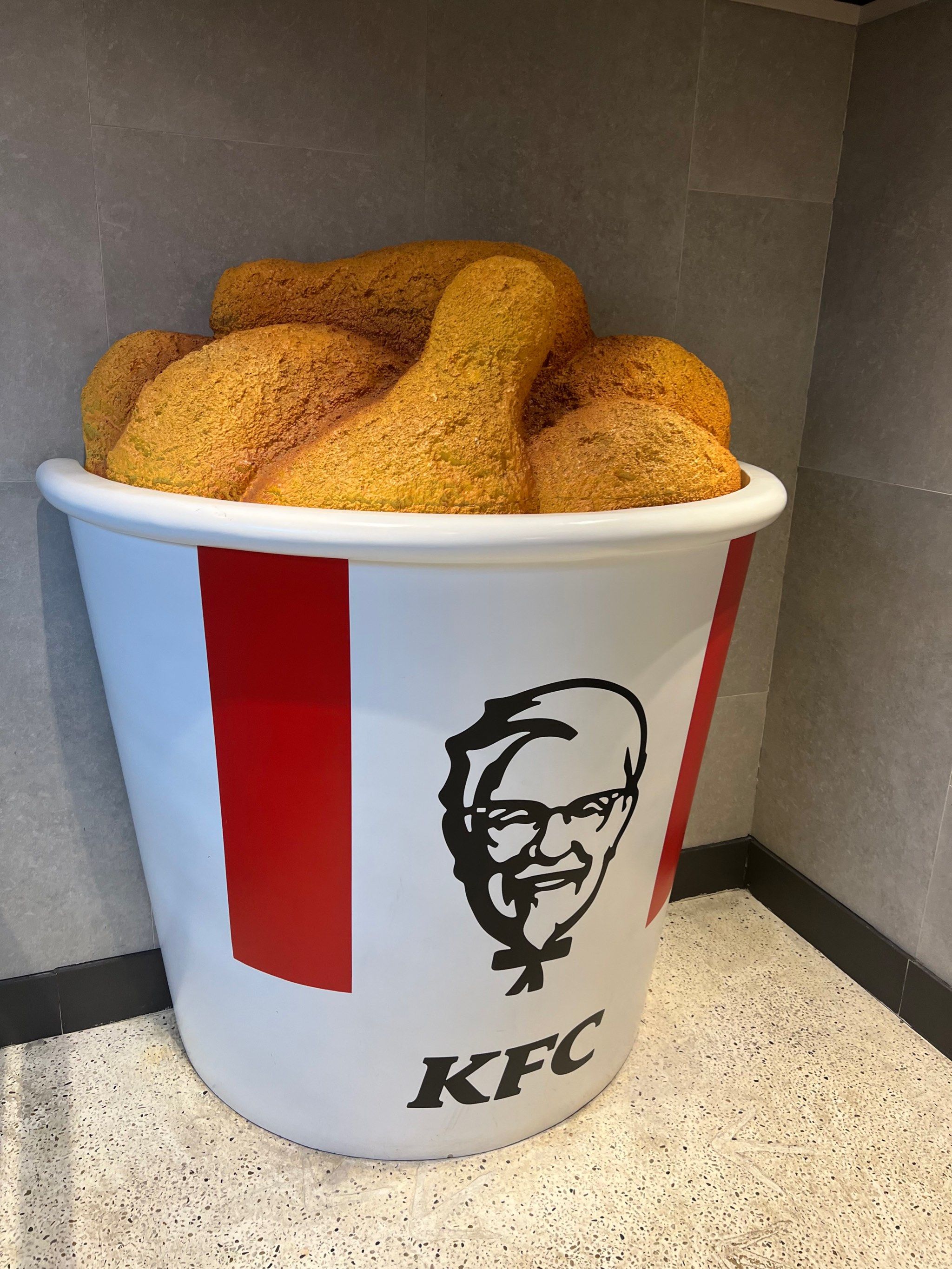 分享炸鸡桶的快乐