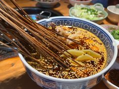 -大众跷脚牛肉馆·非遗传承单位(峨眉山店)