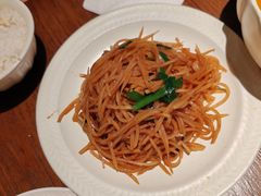 油渣土豆丝-肆海小川菜酒馆Wine Bistro (青年路店)