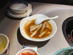 -伴山牛贵州黄牛肉火锅·苗疆非遗艺术餐厅(上海首店)