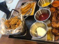 -炸鸡情侣韩式料理(中央大街店)