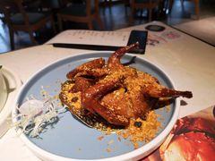 避风塘乳鸽-点都德·毕德寮