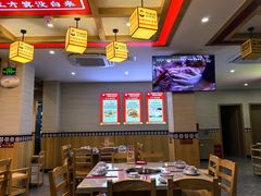 -阿婆情腊排骨火锅(金虹路店)