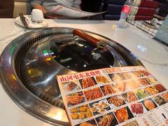 -哈尔滨烧烤·山河村铁锅炖(交大店)