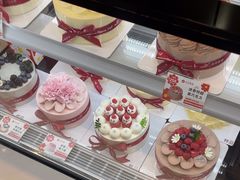 -花花卷卷·鲜食蛋糕(静安久光百货店)