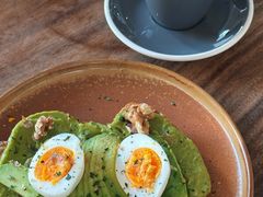 牛油果煮蛋吐司-RAC BAR(安福路店)