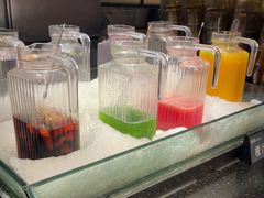 -领鲜活海鲜榴莲自助火锅(东门店)