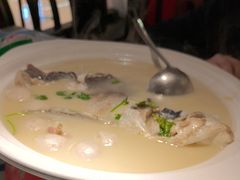 -卢大鲜鱼头捞饭(美利广场店)