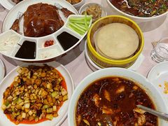 -大鸭梨烤鸭店(朝阳路店)