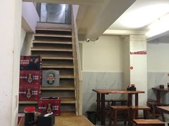 -宝瑞门钉肉饼店