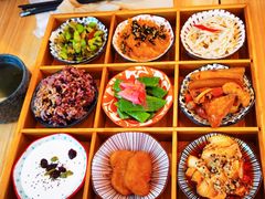 -轻蔬不用等·素食(江苏路店)