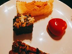 -唐拉雅秀酒店-西锦汇空中BBQ·思创餐厅