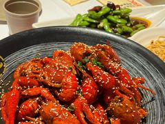 -肥肥虾庄·金牌油焖大虾(汉街SKP店)