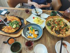 爆炒赤松茸黑牛肝菌-云海肴·汽锅鸡·云南菜(广安门天虹店)