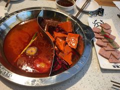 番茄鸳鸯锅-大龙燚火锅