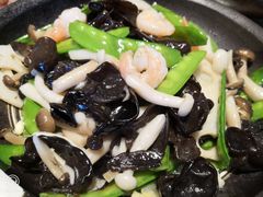 -95号酱骨·一块豆腐(展春园西路店)