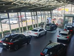 -博瑞祥云奥迪4S店