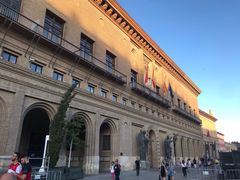 -皮拉尔圣母圣殿主教座堂