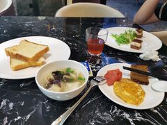 -乔治莫兰迪酒店(济南解放路山东大学店)