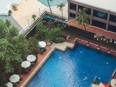 -曼谷湄南河畔华美达广场酒店