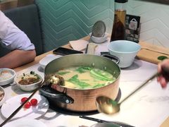 -六少·猪肚包鸡火锅(卓悦INTOWN店)