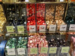 -VENCHI 闻绮(北京国贸商城店)