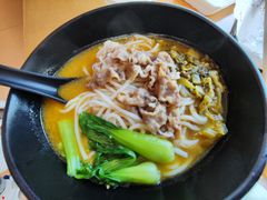 -三千粉牛肉米粉(来客茂店)