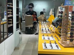 -诺柯视眼镜-蔡司依视路官方工厂店(淞南一店)