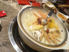 -三人行骨头王火锅(长寿店)