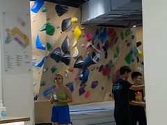 -ROCKPLUS攀岩馆(环宇城店)