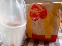 -麦当劳(轻轨曹杨路店)