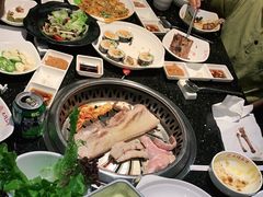 -木槿花韩式炭烤·熟成肉工坊(孙文东路店)